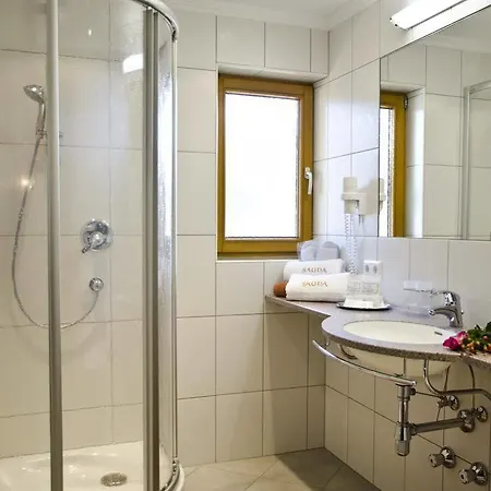 Maria Theresia Hotel 4*