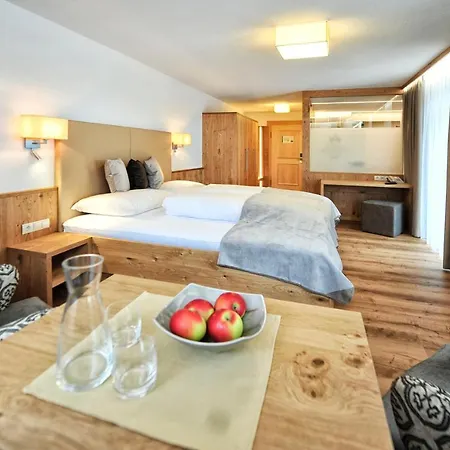 Maria Theresia Hotel