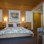 מלון Maria Theresia 4*