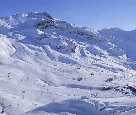 Отель Maria Theresia 4*